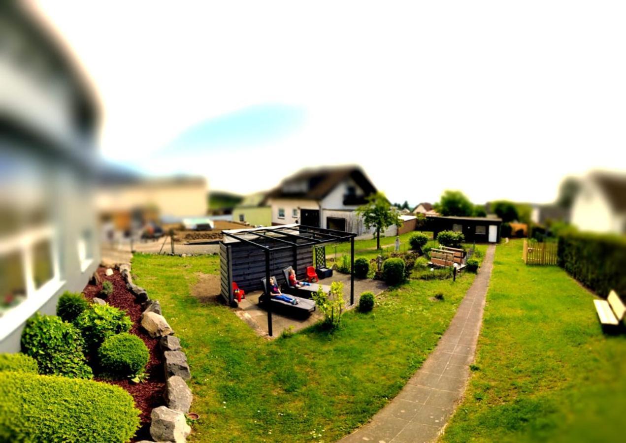 Ferienhaus Zum Hochstein Ettringen  ภายนอก รูปภาพ