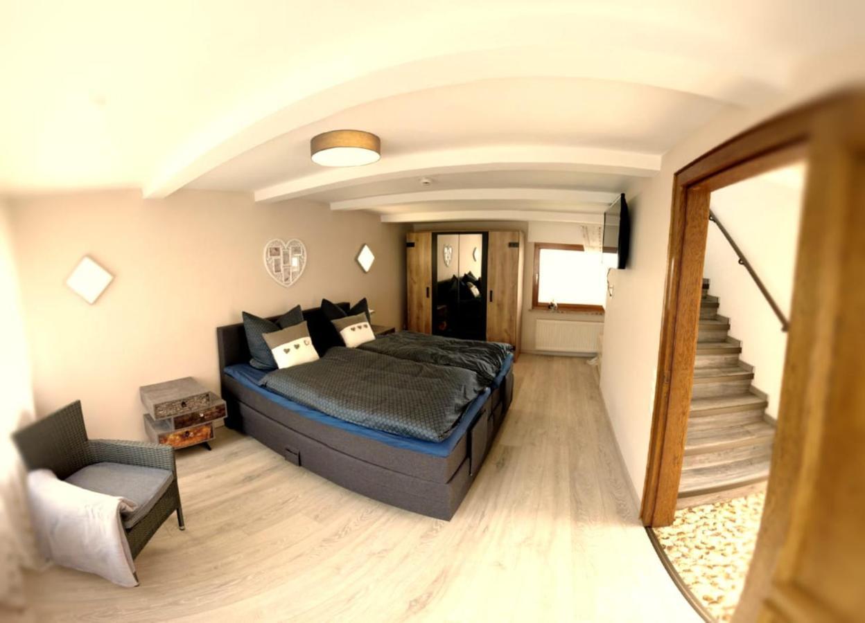 Ferienhaus Zum Hochstein Ettringen  ภายนอก รูปภาพ